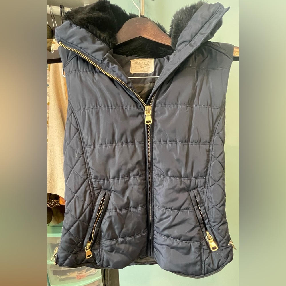 { Old Khaki } ladies puffer jacket with packable hood.